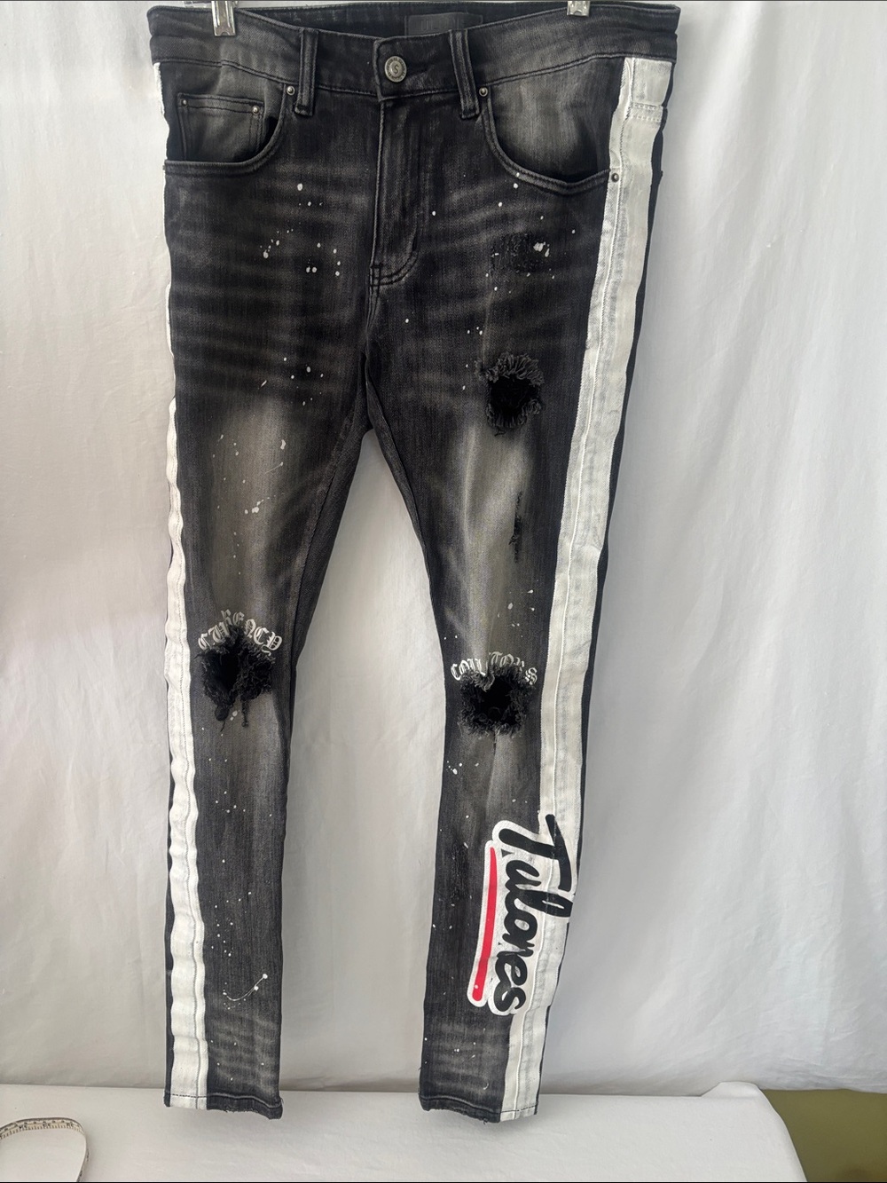 Black Skinny Men’s Jeans with White Side Stripe and 'Tules' Graphic. Streetwear